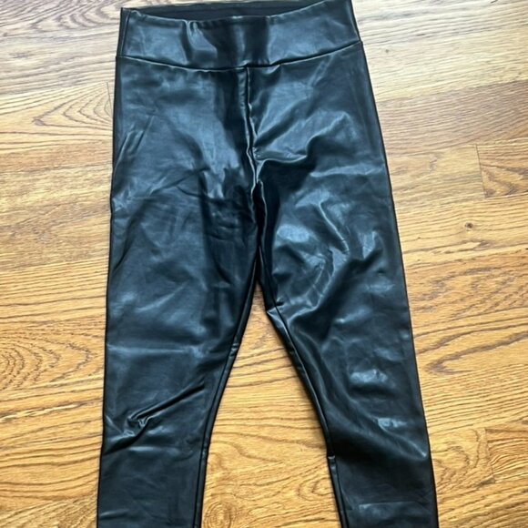 Abercrombie & Fitch Pants - Abercrombie & Fitch Vegan Faux Leather Leggings – Women’s Size Small (Black)